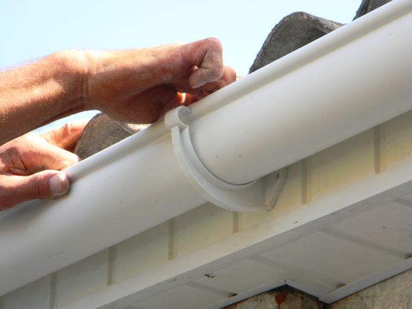 Plastic Gutter Repair in Lady Lake