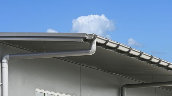 Eavestrough Service in Lady Lake